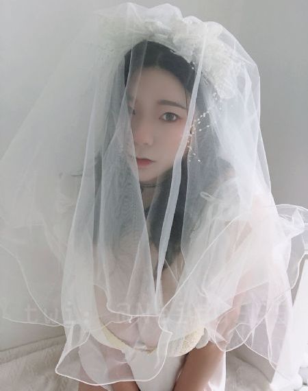 小少爷餐桌上脱女仆的内裤视频_在线播放-手机免费播放动漫
