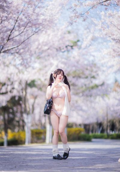 韩国美女免费网站视频_高清完整视频观看