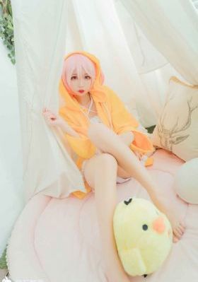 俄罗斯裸体超大胆艺术_青苹果乐园免费高清观看