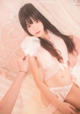 异国女人在巴黎_高清完整视频